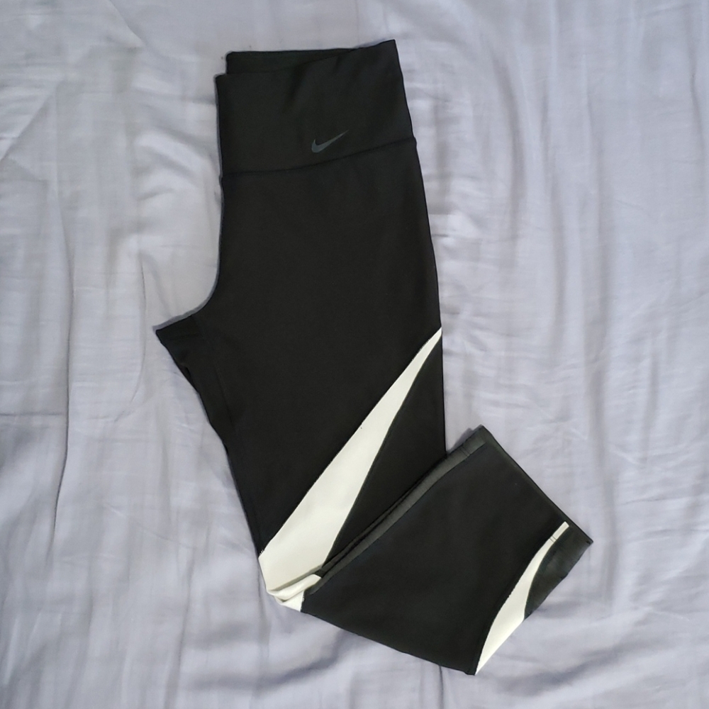 Nike Leggings - Picture 2 of 4